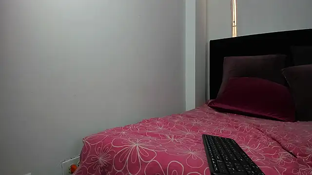 LunaVelvet777 online show from 7, 10, 2025