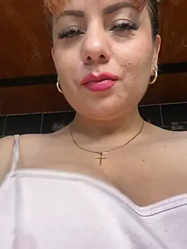 Snapshot of kattaleya14 chatting on 1, 4, 2026 kattaleya14 online show from 1, 4, 2026