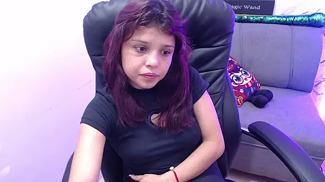 Snapshot of minnie_cake chatting on 11, 10, 2025 minnie cake online show from 11, 10, 2025