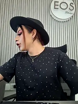 Snapshot of Lilith_Zamara chatting on 30, 10, 2025 Lilith Zamara online show from 30, 10, 2025