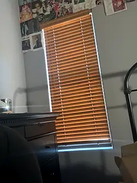 Snapshot of M1l3yD3w chatting on 28, 9, 2025 M1l3yD3w online show from 28, 9, 2025