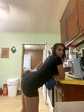 Snapshot of loveyourselfmore88 chatting on 23, 9, 2025 loveyourselfmore88 online show from 23, 9, 2025