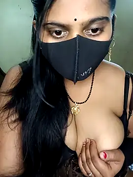 Snapshot of reena502 chatting on 18, 4, 2026 reena502 online show from 18, 4, 2026