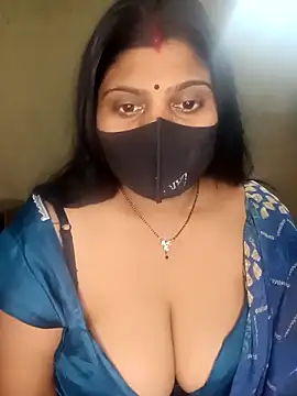 Snapshot of reena502 chatting on 7, 5, 2026 reena502 online show from 7, 5, 2026