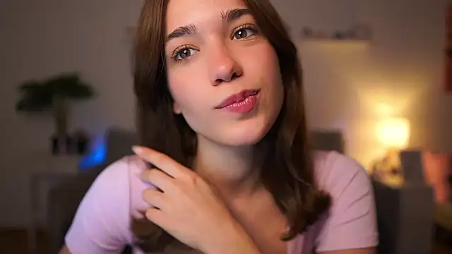 kissie cat online show from 22, 10, 2025