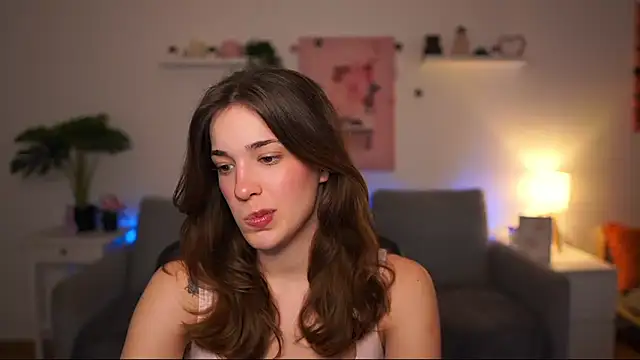 Snapshot of kissie_cat chatting on 16, 4, 2026 kissie cat online show from 16, 4, 2026