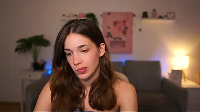 Snapshot of kissie_cat chatting on 20, 4, 2026 kissie cat online show from 20, 4, 2026