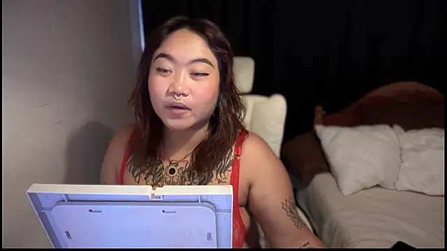 Snapshot of _XXXKittyTingles chatting on 16, 12, 2025 XXXKittyTingles online show from 16, 12, 2025