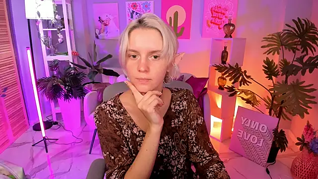 Snapshot of BethanyCloud chatting on 3, 10, 2025 BethanyCloud online show from 3, 10, 2025