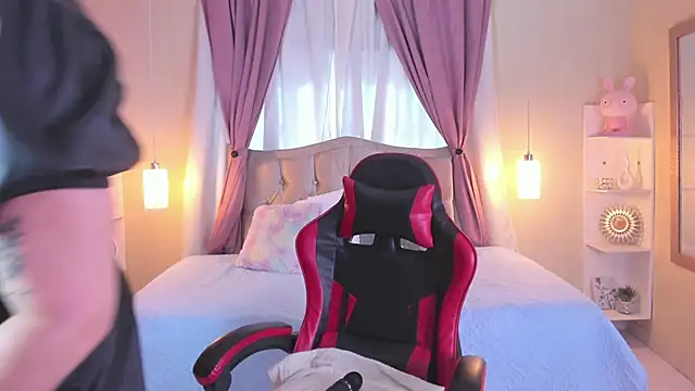 Snapshot of IsabellaHot01 chatting on 23, 4, 2026 IsabellaHot01 online show from 23, 4, 2026