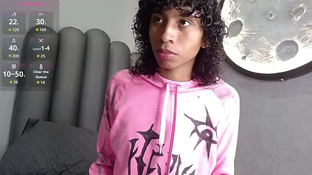 Snapshot of venus-03 chatting on 18, 10, 2025 venus-03 online show from 18, 10, 2025