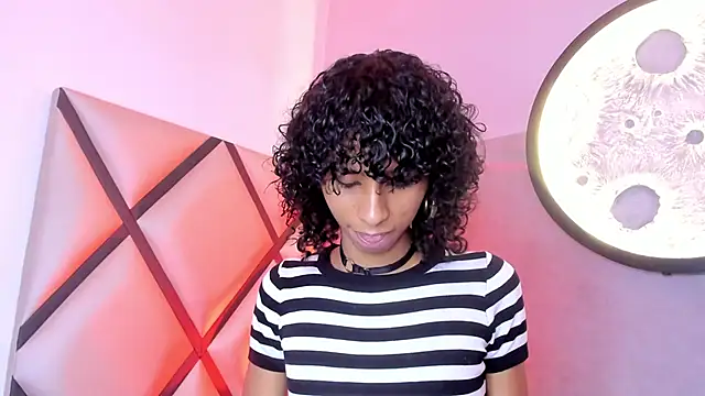 Snapshot of venus-03 chatting on 19, 11, 2025 venus-03 online show from 19, 11, 2025