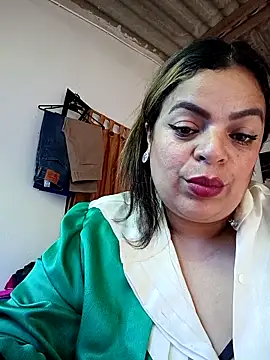 Mia-Glow online show from 9, 3, 2026