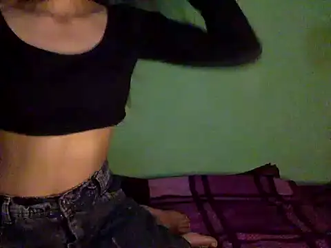 Snapshot of _kamyaa09 chatting on 1, 10, 2025 kamyaa09 online show from 1, 10, 2025