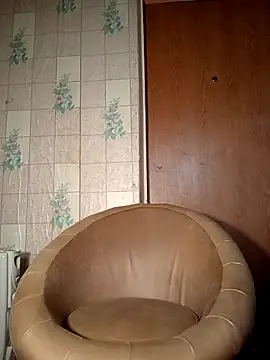 Snapshot of Tupo070481 chatting on 12, 11, 2025 Tupo070481 online show from 12, 11, 2025