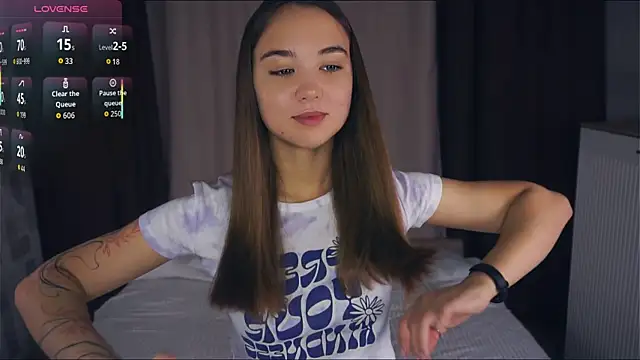 KayleenCurtis online show from 7, 11, 2025