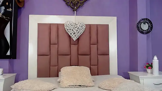 ChiaraLudovica online show from 7, 10, 2025