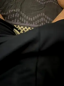 Snapshot of T0To_ chatting on 18, 11, 2025 T0To online show from 18, 11, 2025