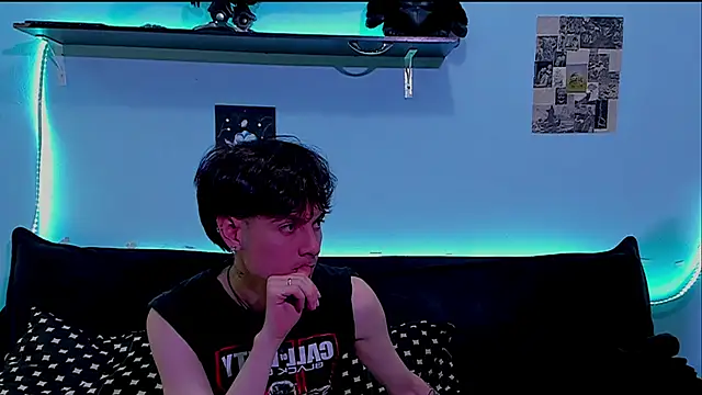 Snapshot of Dioniso_guy8 chatting on 14, 4, 2026 Dioniso guy8 online show from 14, 4, 2026