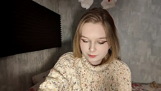 Snapshot of LiaVibes chatting on 18, 12, 2025 LiaVibes online show from 18, 12, 2025