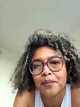 BiiancaEstradaa online show from 9, 2, 2026