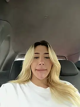 Snapshot of Mia_sofiia21 chatting on 12, 3, 2026 Mia sofiia21 online show from 12, 3, 2026