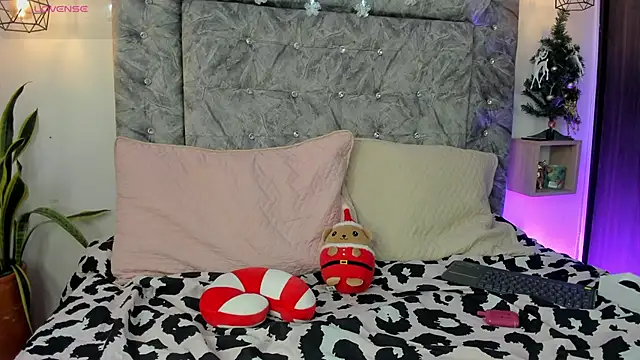 Seraphyne666 online show from 26, 11, 2025