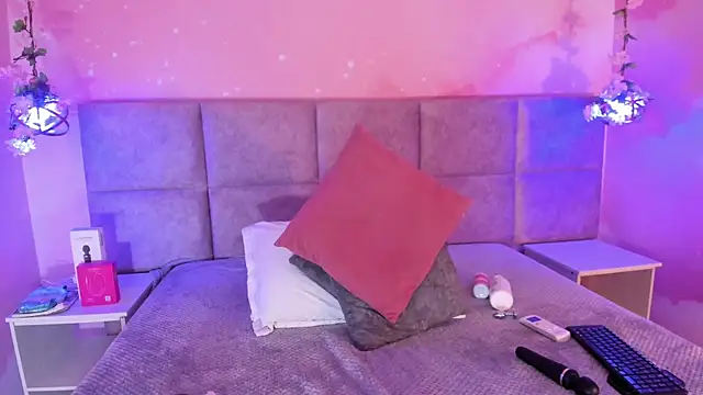 Snapshot of Lushi_Love chatting on 15, 12, 2025 Lushi Love online show from 15, 12, 2025