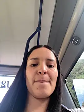 Mia jhoonson online show from 18, 11, 2025