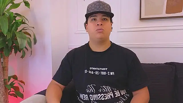 Naim Bennetsex online show from 9, 2, 2026