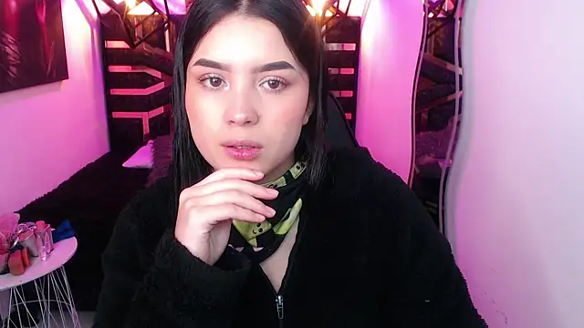 Snapshot of Natalie_loffreda chatting on 27, 4, 2026 Natalie loffreda online show from 27, 4, 2026
