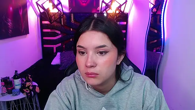 Snapshot of Natalie_loffreda chatting on 15, 5, 2026 Natalie loffreda online show from 15, 5, 2026