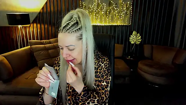 Anna Snows online show from 11, 4, 2026