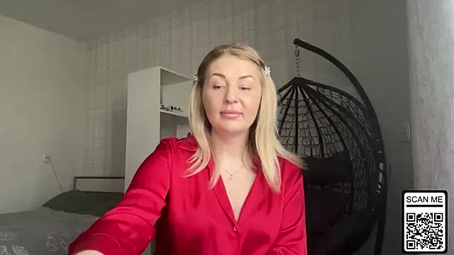 Snapshot of Blondie_xoxoxo chatting on 28, 4, 2026 Blondie xoxoxo online show from 28, 4, 2026