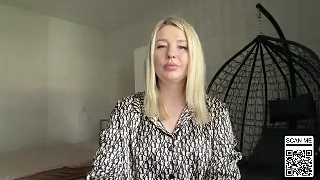 Snapshot of Blondie_xoxoxo chatting on 17, 6, 2026 Blondie xoxoxo online show from 17, 6, 2026