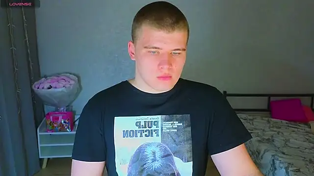 Snapshot of kittenmurr chatting on 19, 10, 2025 kittenmurr online show from 19, 10, 2025