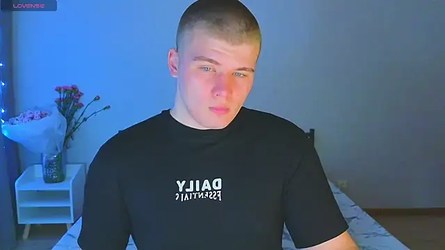 Snapshot of kittenmurr chatting on 10, 11, 2025 kittenmurr online show from 10, 11, 2025