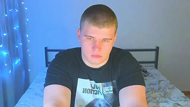 Snapshot of kittenmurr chatting on 13, 11, 2025 kittenmurr online show from 13, 11, 2025