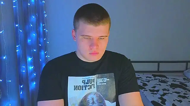 Snapshot of kittenmurr chatting on 20, 11, 2025 kittenmurr online show from 20, 11, 2025