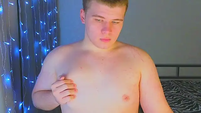 Snapshot of kittenmurr chatting on 21, 12, 2025 kittenmurr online show from 21, 12, 2025