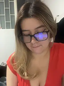 Snapshot of Blair_Bunnyy chatting on 10, 11, 2025 Blair Bunnyy online show from 10, 11, 2025