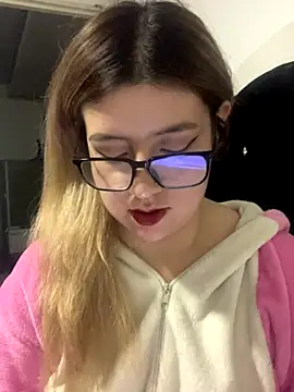 Snapshot of Blair_Bunnyy chatting on 22, 11, 2025 Blair Bunnyy online show from 22, 11, 2025