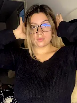 Snapshot of Blair_Bunnyy chatting on 25, 11, 2025 Blair Bunnyy online show from 25, 11, 2025