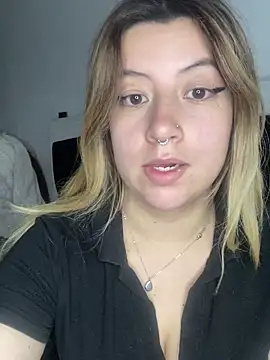 Snapshot of Blair_Bunnyy chatting on 14, 12, 2025 Blair Bunnyy online show from 14, 12, 2025