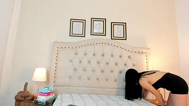Snapshot of natasha_moreno chatting on 22, 4, 2026 natasha moreno online show from 22, 4, 2026