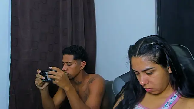 violet and myers online show from 5, 3, 2026