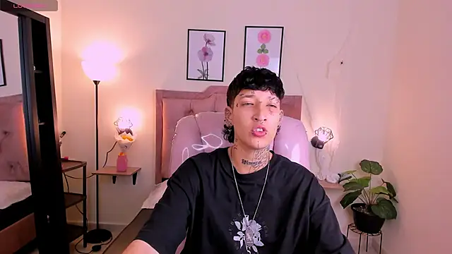 Luci Rose online show from 5, 10, 2025