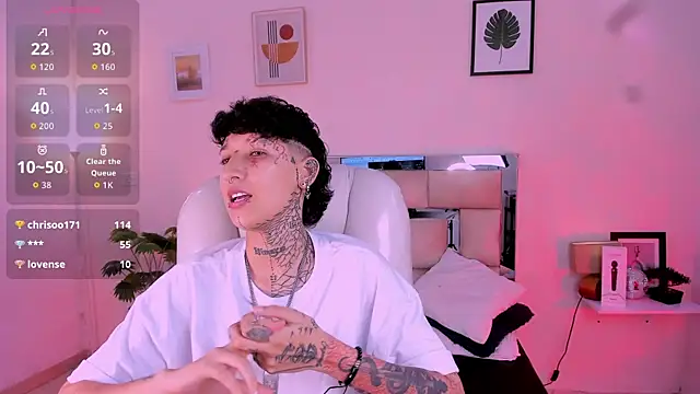 Luci Rose online show from 7, 11, 2025