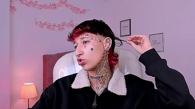 Snapshot of Luci_Rose chatting on 10, 3, 2026 Luci Rose online show from 10, 3, 2026