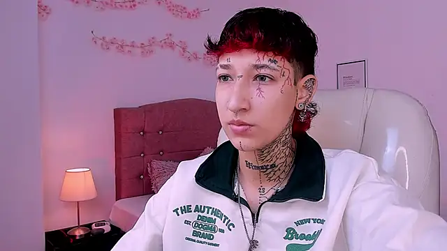 Snapshot of Luci_Rose chatting on 18, 3, 2026 Luci Rose online show from 18, 3, 2026